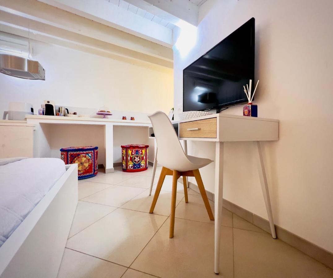 Rooms 153 Principe Umberto Noto Exterior foto